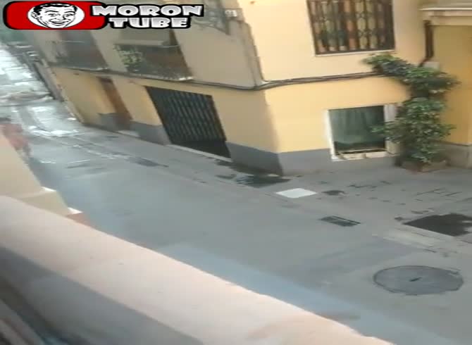 Video :A Spanish procession of nude girls